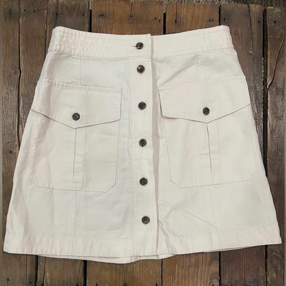 BRAND NEW WITH TAGS Banana Republic Linen Skirt